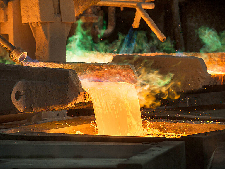 Photo: Aurubis: Metal casting
